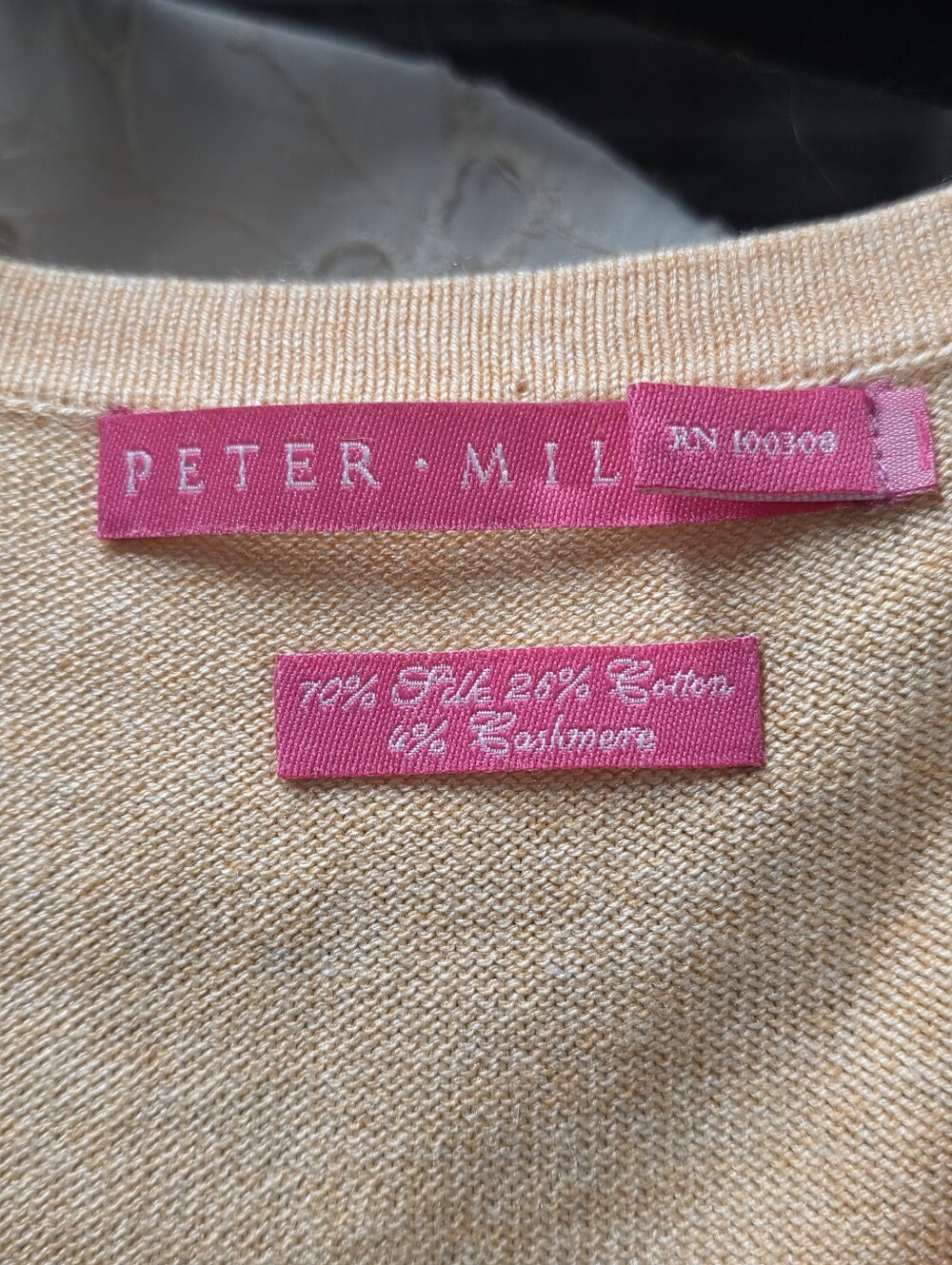 Peter Millar Peach Silk Cashmere V-Neck Sweater Vest Size M - Picture 2 of 7